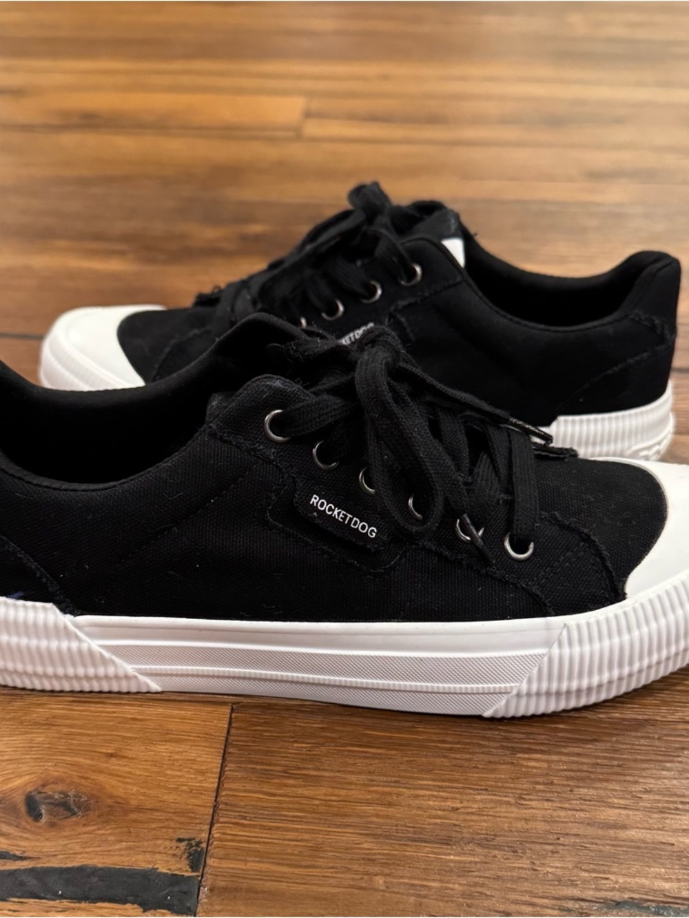 Rocket Dog Black and White Low-Top Canvas Sneakers - Picture 7 of 10